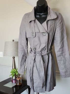 Old Navy Light Gray Double-Breasted Trench with Tie Belt